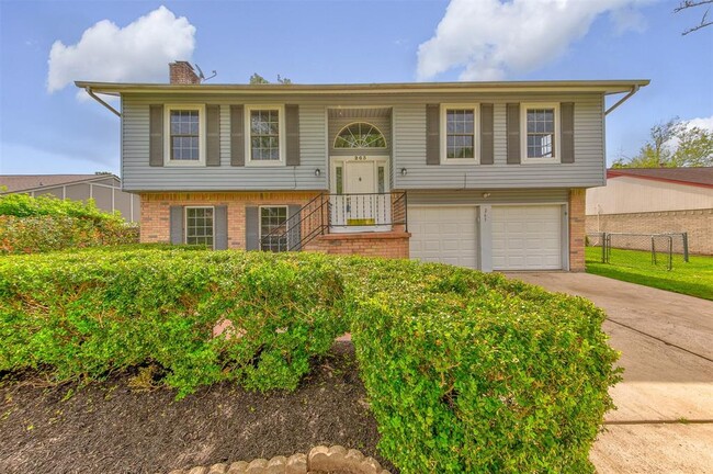 Primary Photo - 263 E Castle Harbour Dr