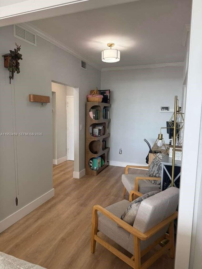 Building Photo - 800 West Ave