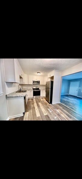 Building Photo - 4222 Yates Dr