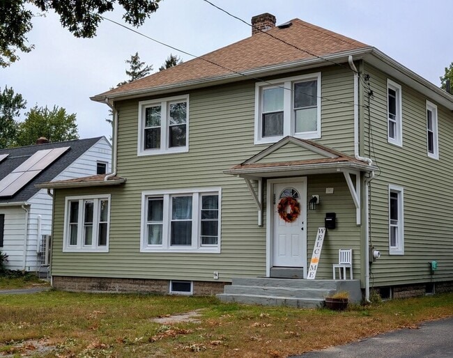 Primary Photo - 126 Prentice St