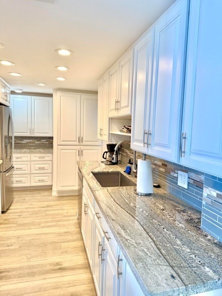 Building Photo - 5400 N Ocean Dr