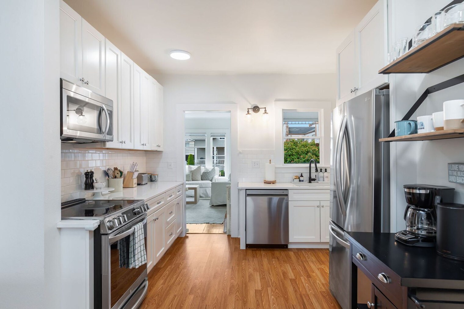 Building Photo - 334 Edmonds St