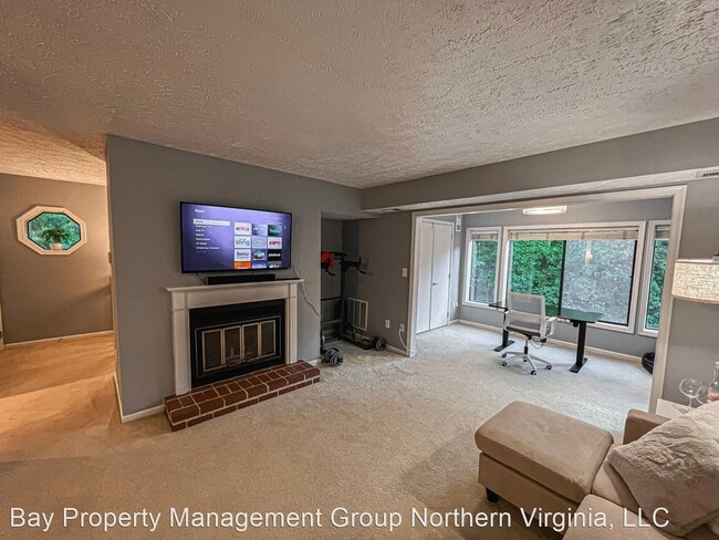 Building Photo - 1 br, 1 bath House - 2239 Hunters Run Dr