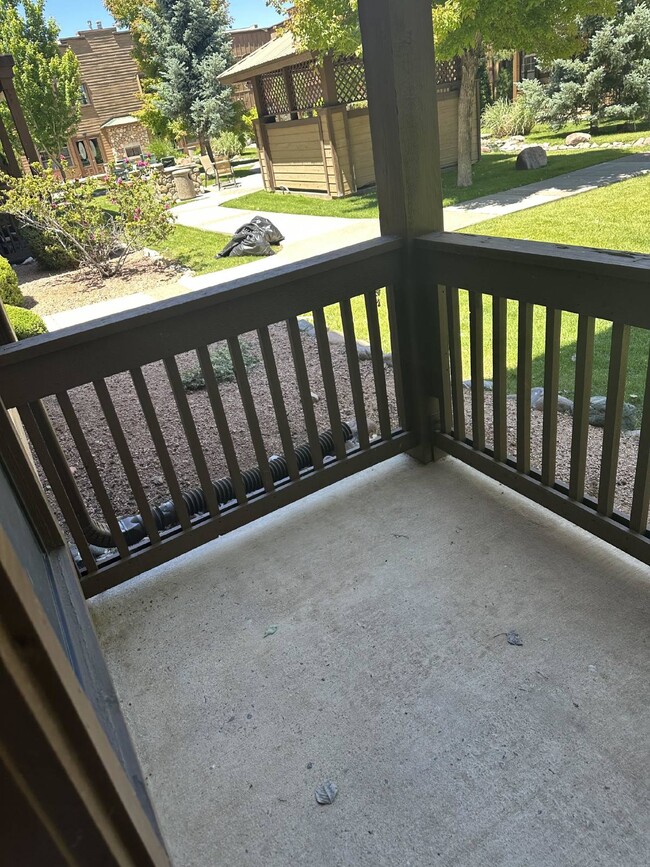 Building Photo - 2365 Quarter Horse Trl