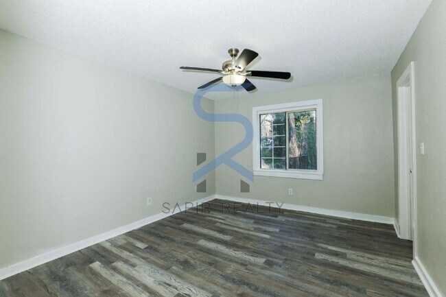 Building Photo - PRE-LEASING: Newly Updated All-Electric 2BR/1.5BA in Campbelton Rd