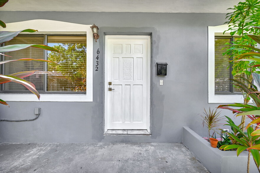 Building Photo - 6432 NE 1st Ct