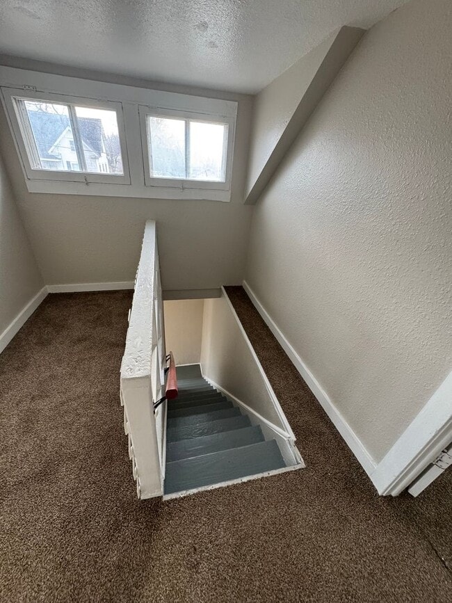 Building Photo - 4 bedroom/1 bath house w/storage building