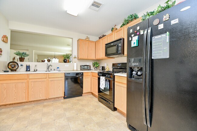 Building Photo - 18114 Waverly Hollow Ln