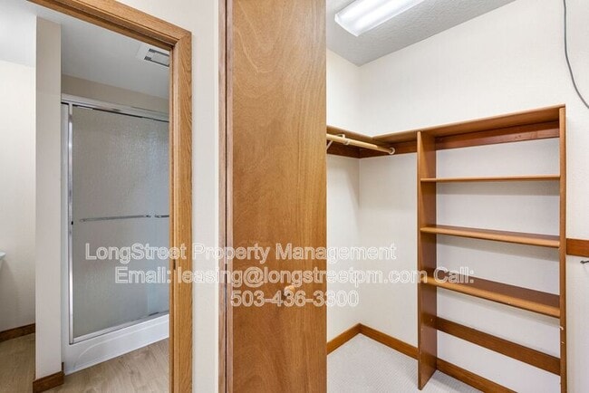 Building Photo - 13777 SE 115th Ave
