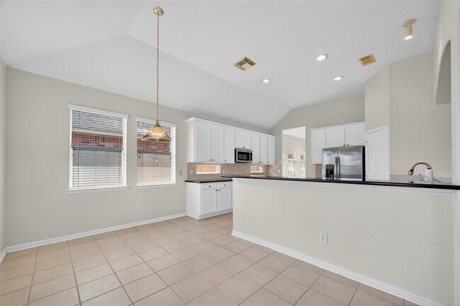 Building Photo - 3491 Cedar Prairie Dr