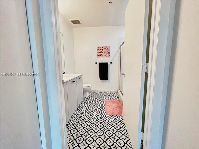 Building Photo - 2275 Biscayne Blvd