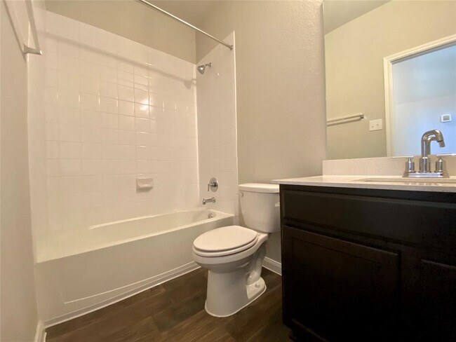 Building Photo - 230 Cherry Laurel Ln