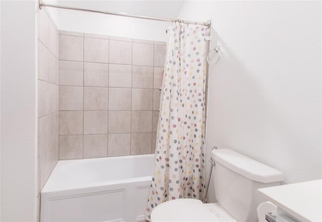 Building Photo - 1404 Aquilla Dr