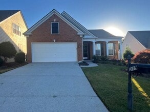 Building Photo - 319 Dexter Dr