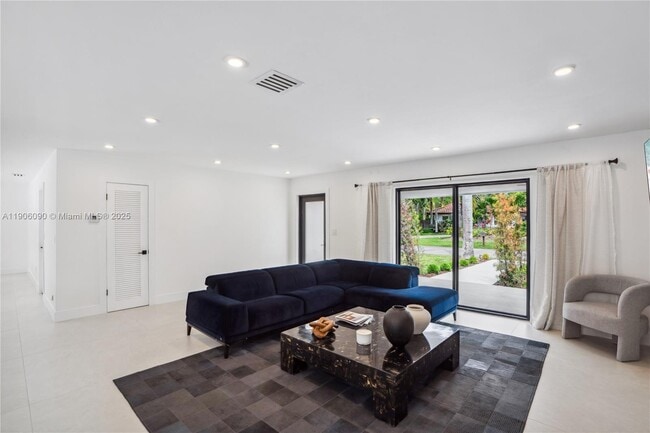 Building Photo - 9600 SW 147th St