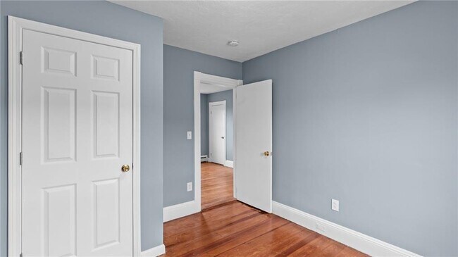 Building Photo - 168 Devonshire St