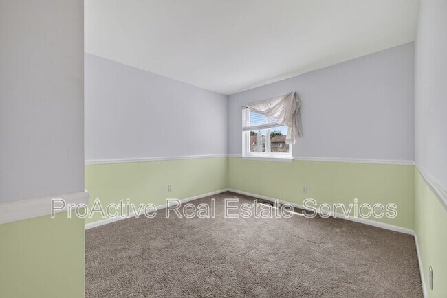 Building Photo - 5025 Halwell Dr