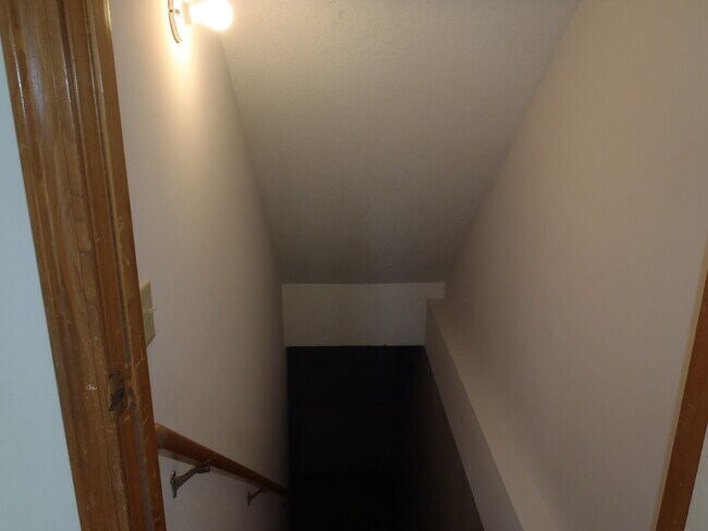 Building Photo - 4006 Beacon Hill Ct