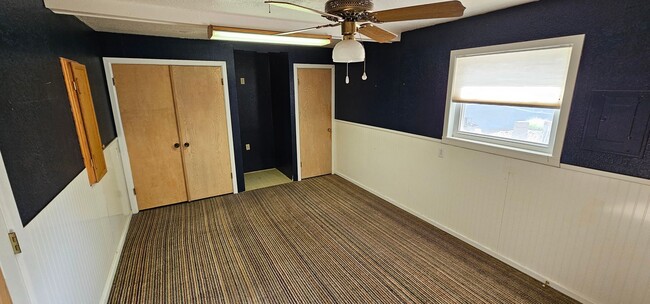 Building Photo - Gorgeous 3 bedroom, 2 bath home Available 4/17