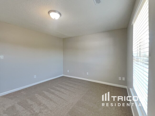 Building Photo - 3622 Evanston Way