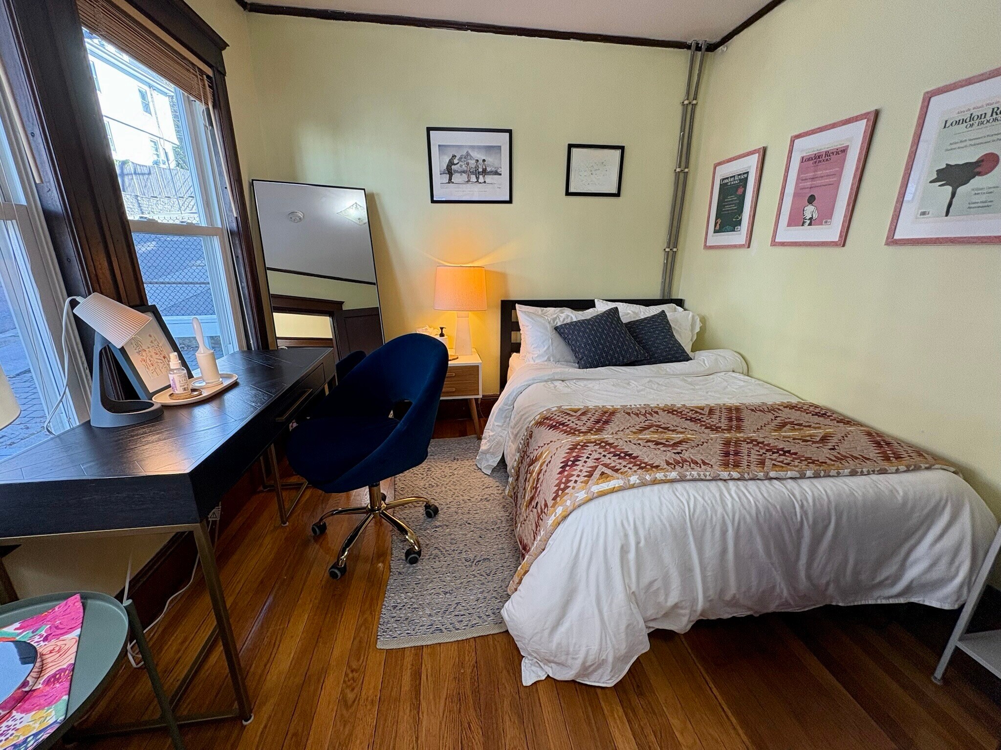 Building Photo - 17 Sunset St