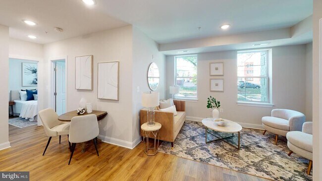 Primary Photo - 220 Hamilton St NW