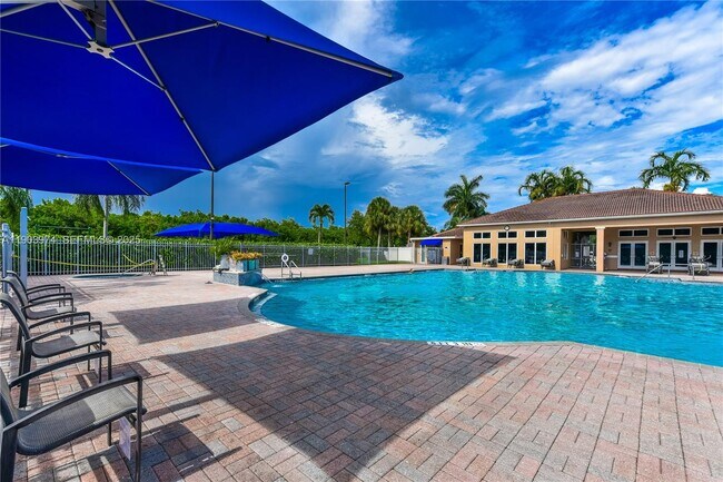 Building Photo - 1275 Yellowheart Way