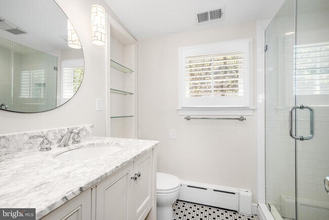 Building Photo - 2238 Meridian St