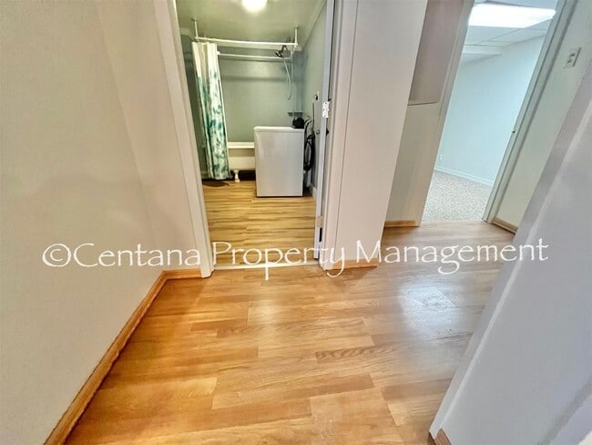 Building Photo - 2300 Ottawa St