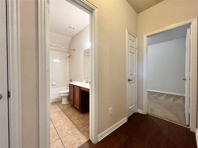 Building Photo - 5423 Childress Dr