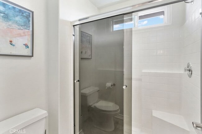 Building Photo - 33882 Diana Dr