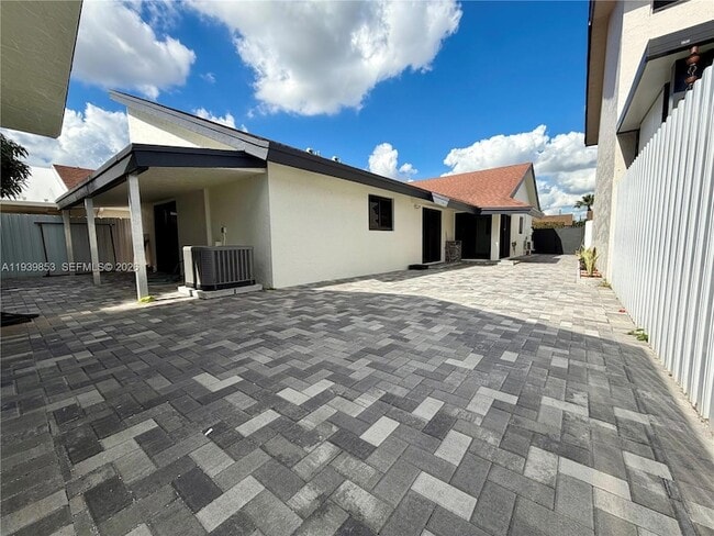 Building Photo - 9064 SW 6th St