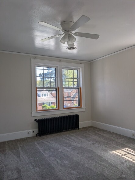 Building Photo - 117 1/2 Park Rd