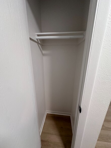 Building Photo - 1612 Garfield Ave