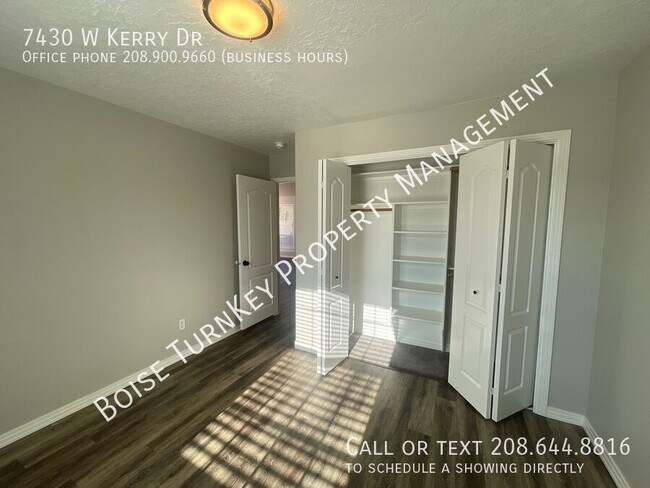 Building Photo - 7430 W Kerry Dr