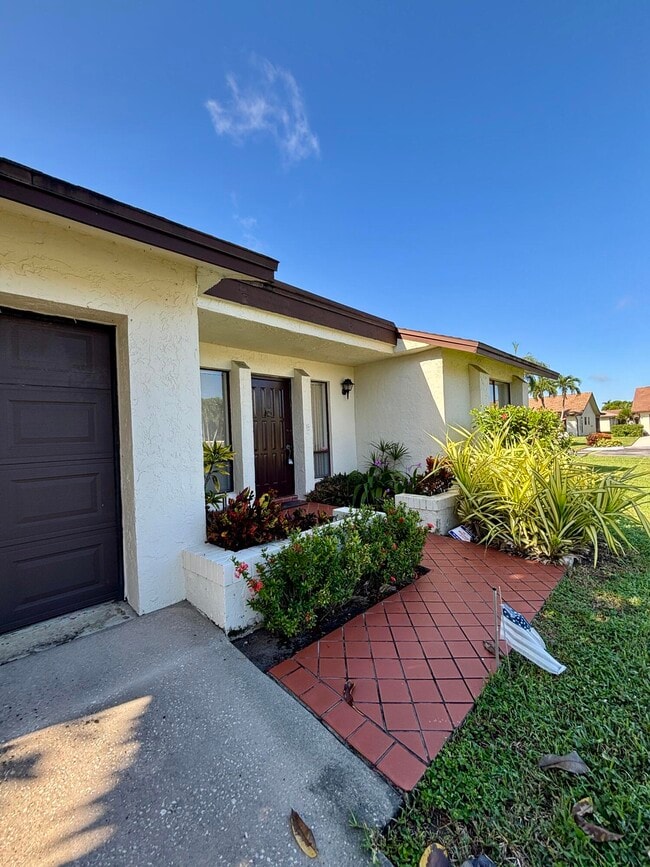 Building Photo - 6110 Ambertree Ln