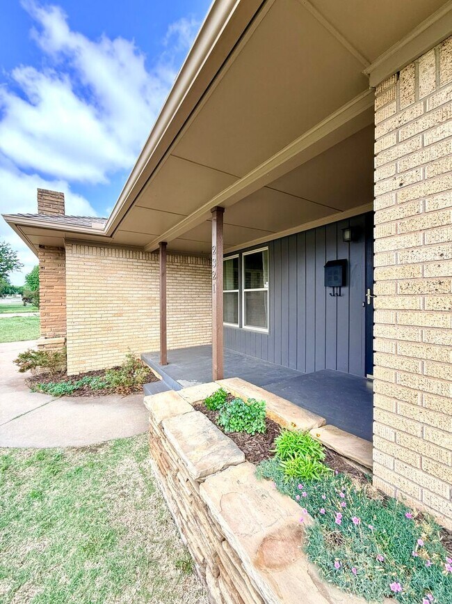 Building Photo - Beautiful Corner-Lot 3BD 1BA Home in Belle Isle Area!!