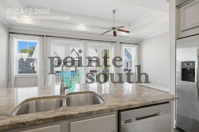 Building Photo - 26 E Pine Lands Lp