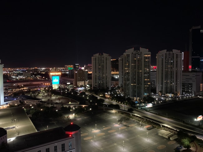 Building Photo - 322 Karen Ave