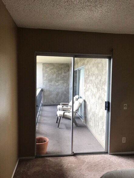 Building Photo - 6202 Friars Rd