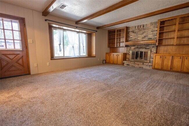 Building Photo - 27245 Kane Ln