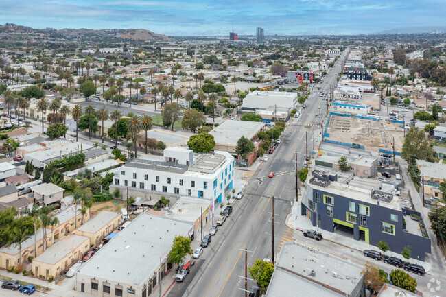 Aerial Photo - Catalina West Adams