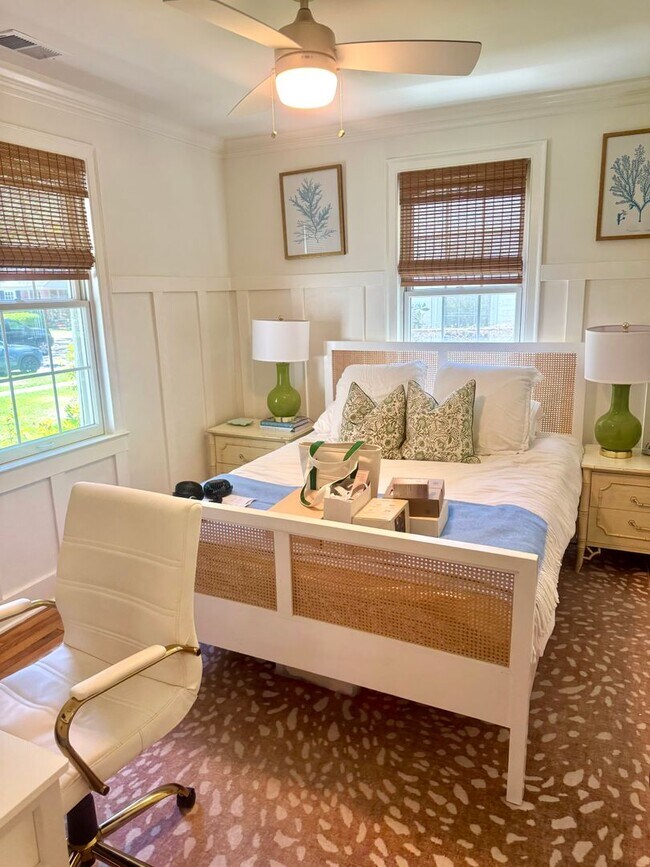 Building Photo - Charming Home in Great Location- West Ashley