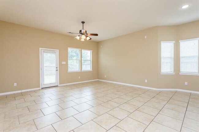 Building Photo - 4035 Merry Meadow Ct