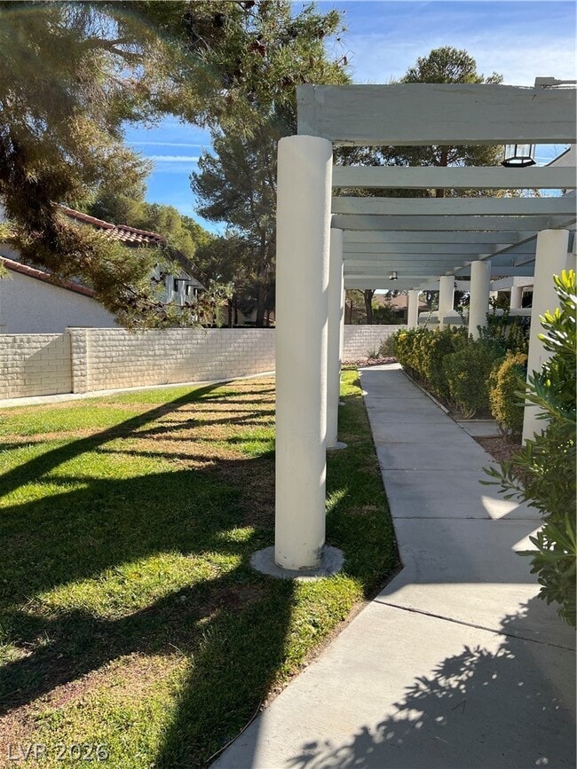 Building Photo - 2752 Lodestone Dr