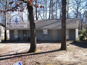 Building Photo - 406 Cherrie Ave