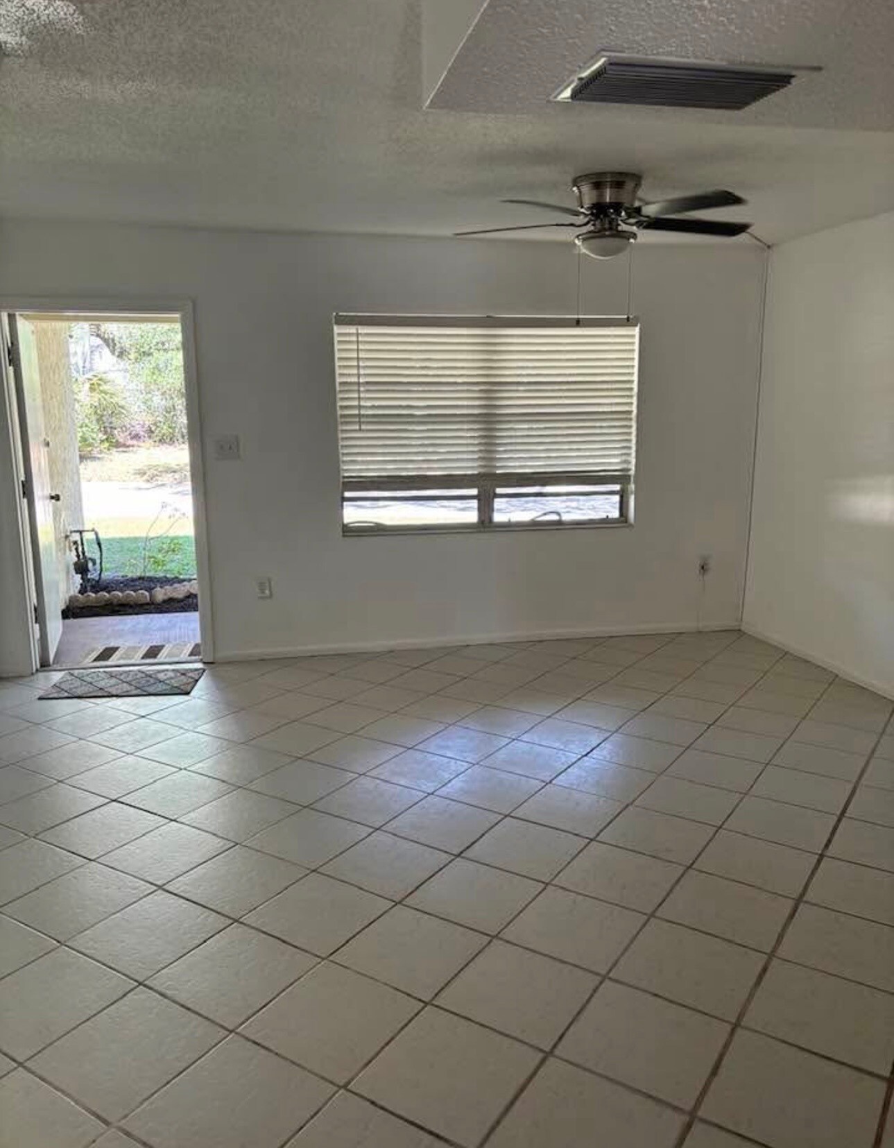 Building Photo - 3351 Ramblewood Ct