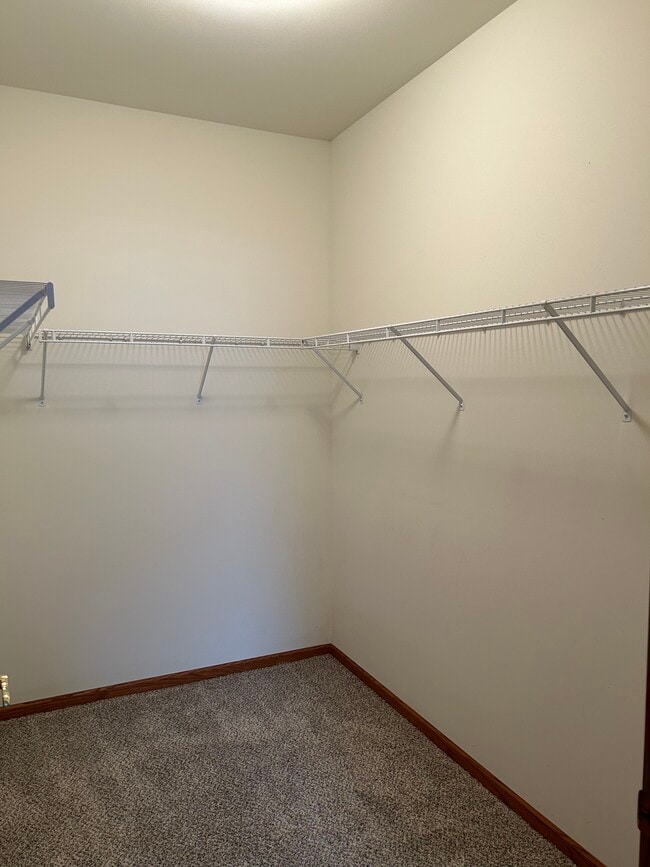 Building Photo - 14976 W Arrowhead Ln