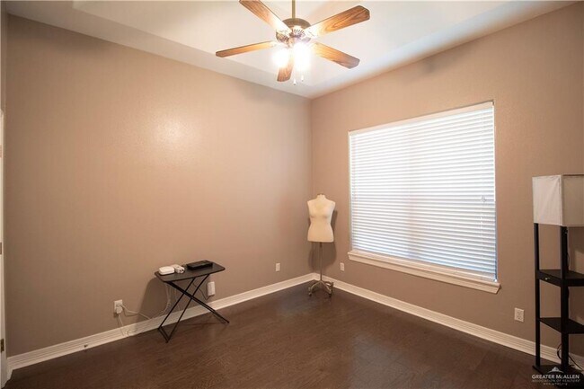 Building Photo - 506 Orchard Ct