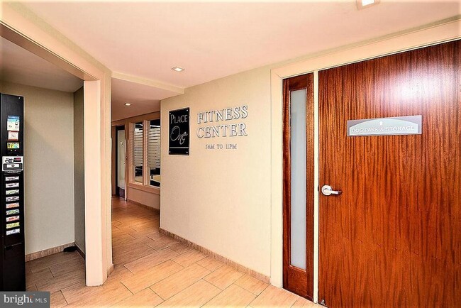 Building Photo - 5500 Holmes Run Pkwy
